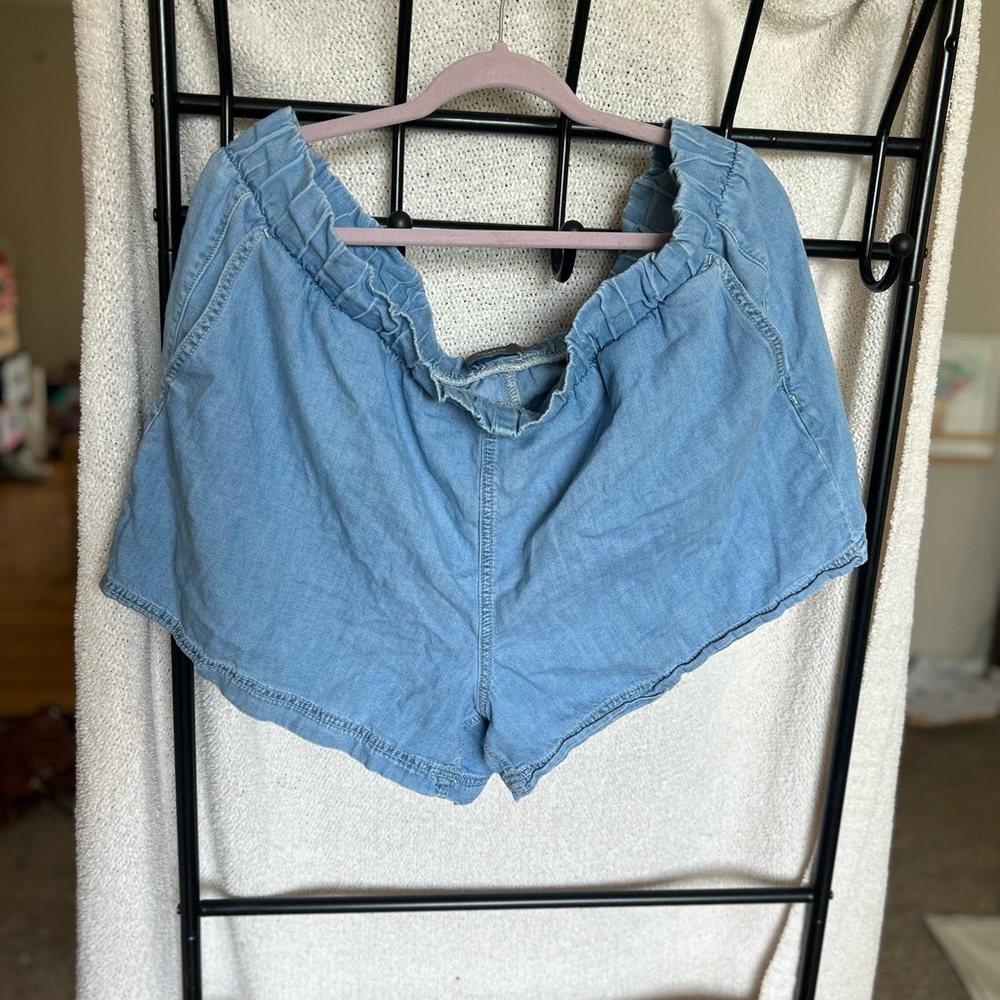 Women's Light Blue Pull-on Shorts Torrid Size 3